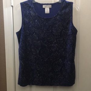 FINAL MARKDOWN Graver studio top medium